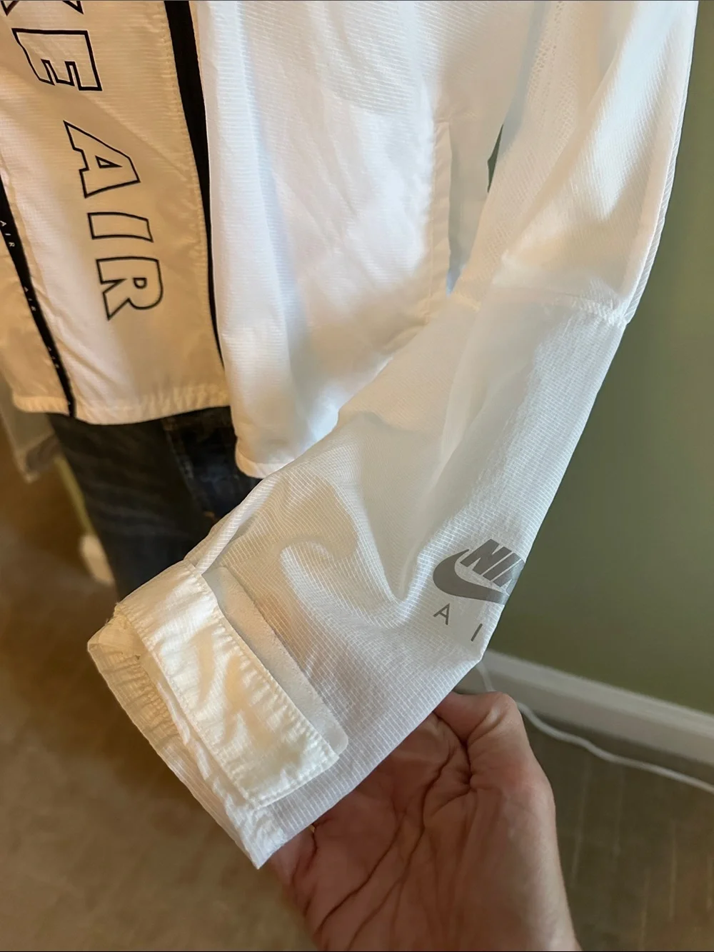Nike Women’s white sheer Jacket size Medium